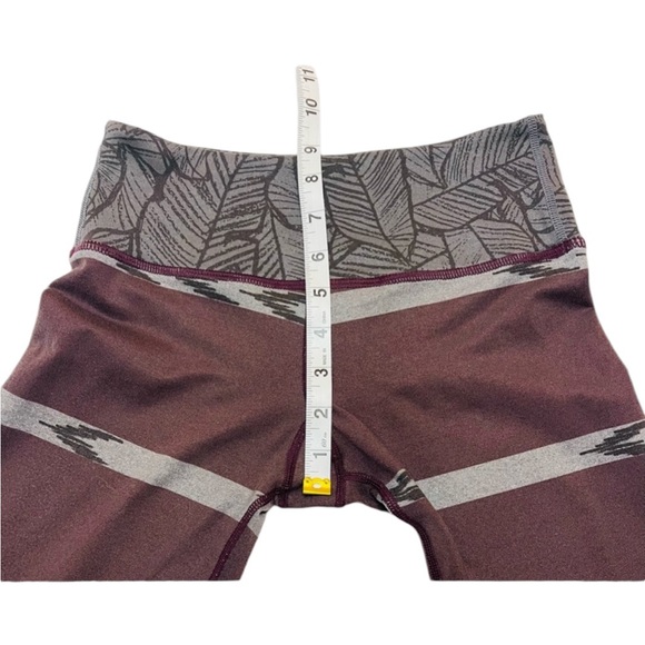 Vuori Pattern Women Leggings Size XS Western Nature Design Wide Waistband - Picture 4 of 6